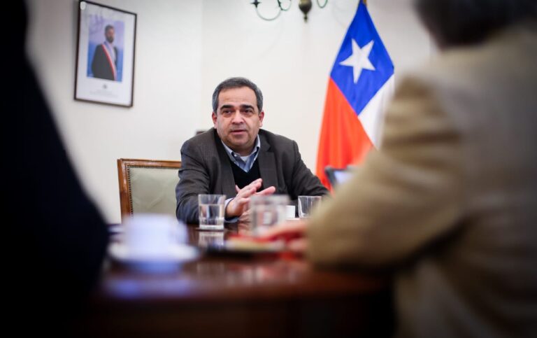 Senador Quintana sobre el PC y Venezuela: «Los valores democráticos no debieran estar nunca en entredicho»