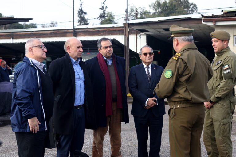Senador Quintana, participa en visita al GOPE en el marco del trabajo legislativo por la seguridad pública