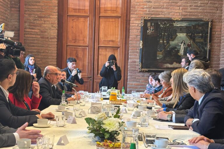 PPD se moviliza y participa junto a presidenciables en encuentro convocado por el cardenal Chomalí